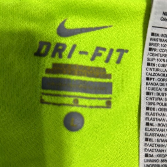 Nike shorts - Picture 5 of 6